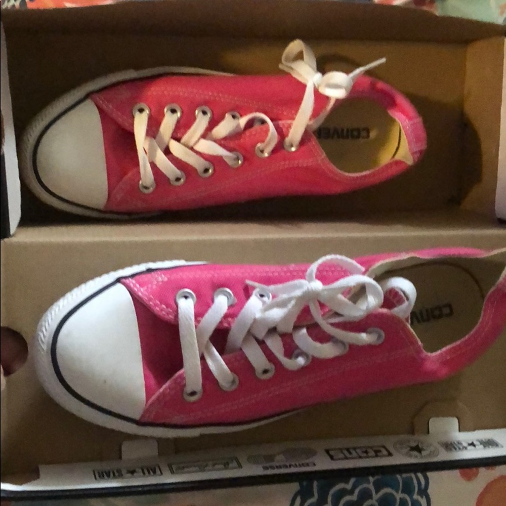 Shoes - Picture 4 of 4